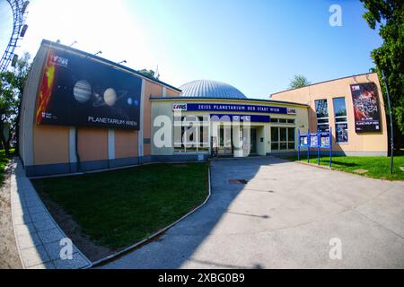 Das Planetarium feierte seine Eröffnung vor 60 Jahren am 20. Juni 1964. Foto am Montag, 27. Mai 2024. Ansicht des Wiener Planetariums - 20240527 PD13328 Credit: APA-PictureDesk/Alamy Live News Stockfoto