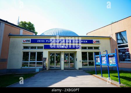 Das Planetarium feierte seine Eröffnung vor 60 Jahren am 20. Juni 1964. Foto am Montag, 27. Mai 2024. Blick auf das Wiener Planetarium - 20240527 PD13330 Stockfoto