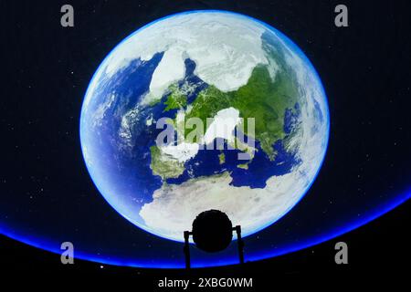 Das Planetarium feierte seine Eröffnung vor 60 Jahren am 20. Juni 1964. Foto am Montag, 27. Mai 2024. Eine Raumstation anlässlich einer Demonstration - 20240527 PD13318 Stockfoto