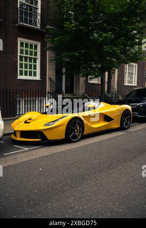 Ferrari LaFerrari auf Londons Straßen Stockfoto