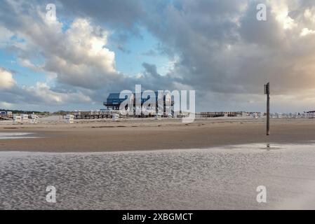 Geographie / Reise, Deutschland, Schleswig-Holstein, Pfahlhäuser am Strand, St. Peter-Ording, ADDITIONAL-RIGHTS-CLEARANCE-INFO-NOT-AVAILABLE Stockfoto