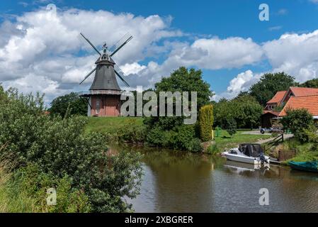 Geographie / Reise, Deutschland, Niedersachsen, die Grünmühle bei Old Greetsiel Schleuse, Greetsiel, ADDITIONAL-RIGHTS-CLEARANCE-INFO-NOT-AVAILABLE Stockfoto