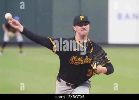 St. Louis, Usa. Juni 2024. Pittsburgh Pirates Starting Pitcher Paul Skenes liefert am Dienstag, den 11. Juni 2024, im sechsten Inning im Busch Stadium in St. Louis einen Platz für die St. Louis Cardinals. Foto: Bill Greenblat/UPI Credit: UPI/Alamy Live News Stockfoto