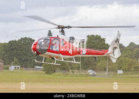 Gazelle Display Team Landing, RAF Cosford Airshow, Midlands, Großbritannien, 9. Mai 2024 Stockfoto