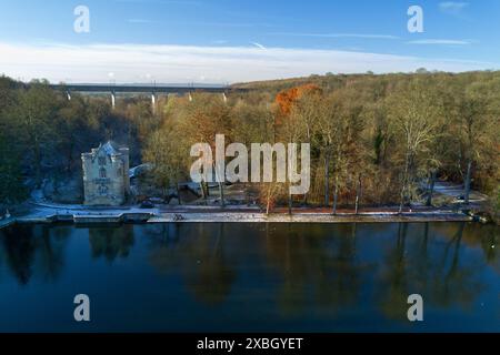 Die Etangs de Commelles befinden sich in den Gemeinden Orry-la-Ville und Coye-la-Forêt im Süden des Departements Oise. Erstellt im dreizehnten Stockfoto