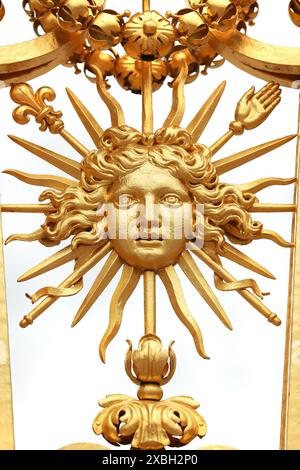 Isolierte Golden Gates auf Schloss Versailles. Frankreich. Stockfoto