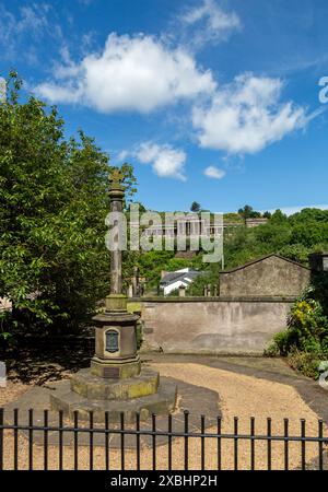 Canongate Burgh Cross auf dem Gelände der Canongate Kirk Stockfoto