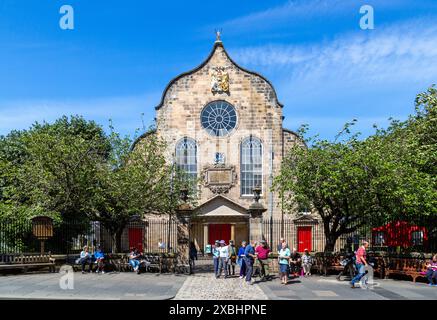 Canongate Church (Canongate Kirk) auf Edinburghs Royal Mile Stockfoto