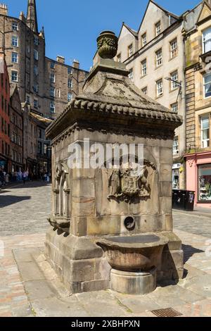 West Bow liegt in West Bow, Teil des Grassmarket in der Altstadt von Edinburgh, Schottland Stockfoto