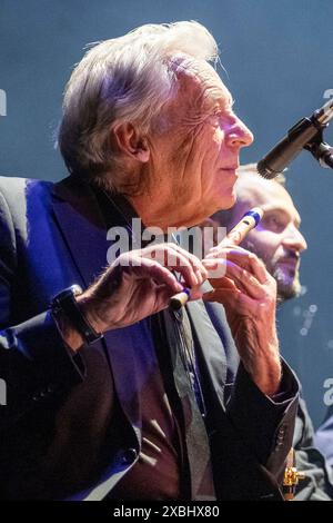Pepe Lienhard und sein Pepe Lienhard Orchester beim Konzert Eine Hommage an Ennio Morricone im Theaterhaus. Stuttgart, 28.03.2024 *** Pepe Lienhard und sein Pepe Lienhard Orchester beim Konzert Eine Hommage an Ennio Morricone im Theaterhaus Stuttgart, 28 03 2024 Foto:xDeondox/xFuturexImagex lienhard 4306 20240612 Stockfoto