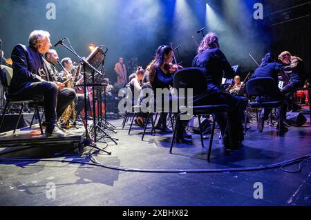 Pepe Lienhard und sein Pepe Lienhard Orchester beim Konzert Eine Hommage an Ennio Morricone im Theaterhaus. Stuttgart, 28.03.2024 *** Pepe Lienhard und sein Pepe Lienhard Orchester beim Konzert Eine Hommage an Ennio Morricone im Theaterhaus Stuttgart, 28 03 2024 Foto:xDeondox/xFuturexImagex lienhard 4301 20240612 Stockfoto