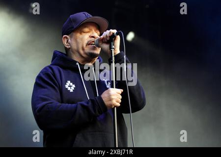 Körperanzahl ft. Ice-T, Konzert in der Zitadelle Spandau, Berlin, 11.06.2024 Ice-T bürgerlich Tracy Lauren Marrow, Rapper von Body Count ft. Ice-T während Ihrer Europa Tour 2024 live in der Berliner Zitadelle Spandau am 11.06.2024. Berlin Zitadelle Spandau *** Body Count ft Ice T, Konzert in Zitadelle Spandau, Berlin, 11 06 2024 Ice T bürgerlich Tracy Lauren Marrow, Rapper von Body Count ft Ice T während ihrer European Tour 2024 live in Zitadelle Spandau am 11 06 2024 Berlin Zitadelle Spandau Copyright: XAnitaxBuggex Stockfoto