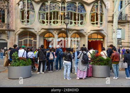 BARCELONA, KATALONIEN, SPANIEN - 2024, 19. April: Casa Batllo - Antoni Gaudi Gebäude Stockfoto