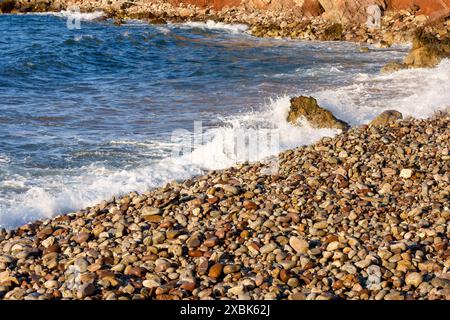 Hafen Valldemossa, Kiesstrand, Mallorca. Balearen, Spanien Stockfoto