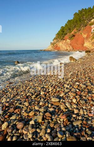 Hafen Valldemossa, Kiesstrand, Mallorca. Balearen, Spanien Stockfoto