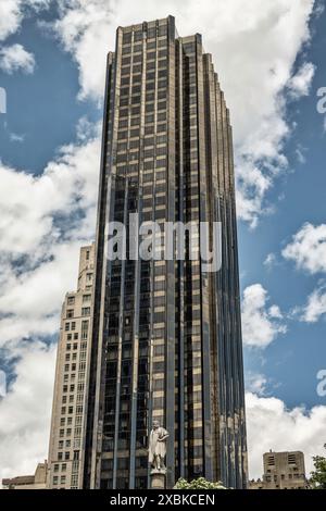 Das Trump International Hotel and Tower war ursprünglich das Gulf and Western Building am Columbus Circle, New York City, USA 2024 Stockfoto