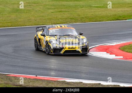 Thomas Bradshaw Porsche Sprint Challenge Great Britain Championship Snetterton Circuit, Norwich, Norfolk, Vereinigtes Königreich 26. Mai 2024 Stockfoto