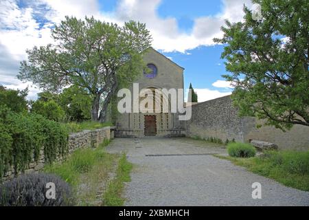 Prieure Notre-Dame, erbaut 12. Jahrhundert, Priory, Kirche, Abtei, Prieure, Ganagobie, Alpes-de-Haute-Provence, Provence, Frankreich Stockfoto