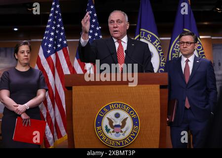 Washington, Usa. Juni 2024. House Majority Whip Steve Scalise (R-LA) spricht auf einer Pressekonferenz im Anschluss an das Republican Conference Meeting am Mittwoch, den 12. Juni 2024 auf dem Capitol Hill in Washington, DC. Foto: Jemal Countess/UPI Credit: UPI/Alamy Live News Stockfoto