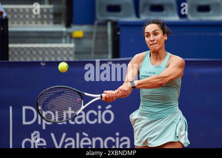 Valencia, Spanien. Juni 2024. Martina Trevisan aus Italien im Kampf gegen Lucia Cortez Llorca aus Spanien während der BBVA Open Internacional von Valencia im Sporting Tennis Valencia. Martina Trevisan gewann vom 6. Bis 3. 6-3 Credit: SOPA Images Limited/Alamy Live News Stockfoto