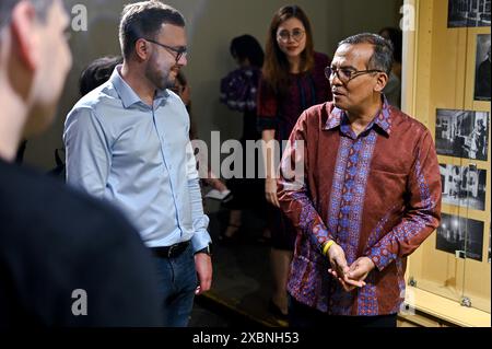 Nicht exklusiv: LVIV, UKRAINE - 11. JUNI 2024 - außerordentlicher und bevollmächtigter Botschafter der Republik Indonesien in der Ukraine Arief Muhammad Bas Stockfoto