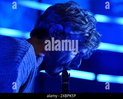 Prag, Tschechische Republik. Juni 2024. The Smile, britische Musikband, tritt während des Konzerts am 12. Juni 2024 in Prag auf. Quelle: Michal Krumphanzl/CTK Photo/Alamy Live News Stockfoto