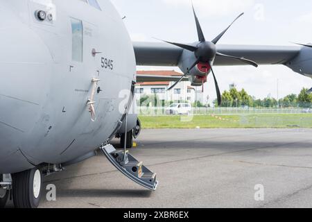 BERLIN - 07. JUNI 2024: Der taktische Luftheber Lockheed C-130 Hercules. ILA Berlin Air Show. Stockfoto