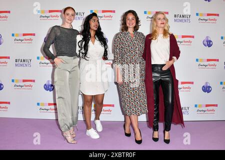 Sandra Hunke, Saskia Grimm, Sayana Ranjan und Tanja Bülter bei der Ernsting's Family Fashion Show 2024 im Hotel Atlantic. Hamburg, 11.06.2024 Stockfoto