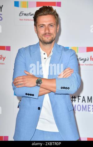 Jörn Schlönvoigt bei der Ernsting's Family Fashion Show 2024 im Hotel Atlantic. Hamburg, 11.06.2024 Stockfoto