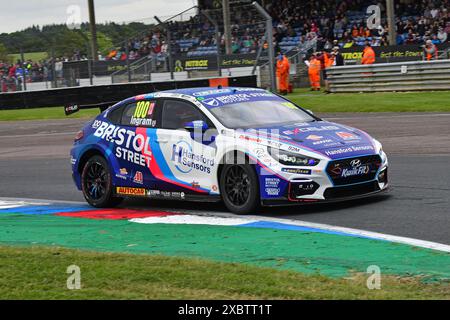 Tom Ingram, Hyundai i30N, Team Bristol Street Motors, BTCC, British Touring Car Championship, Runden zehn, elf und zwölf der Saison 2024 Stockfoto