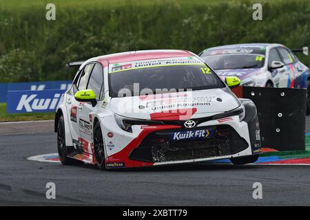 Rob Huff, Toyota Corolla GR Sport, Toyota Gazoo Racing UK, BTCC, British Touring Car Championship, Runden zehn, elf und zwölf der Saison 2024, Stockfoto