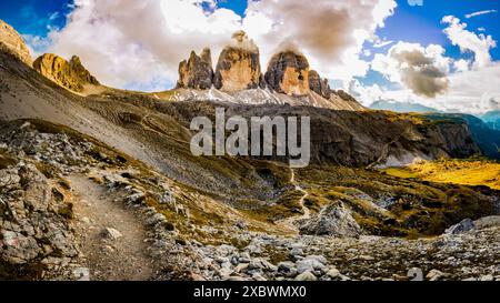 Drei Gipfel, Südtirol, Wandern, Tourismus, Wallpaper, Berge, Alpen, Felsen, Gipfel, Bergsteigen, klettern, Freiheit, drei Zinnen von Lavaredo, Dolomi Stockfoto