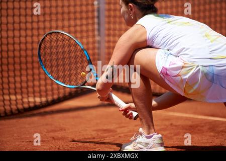 Valencia, Spanien. Juni 2024. Yvonne Cavalle-Reimers aus Spanien im Doppel-Spiel zwischen Yvonne Cavalle-Reimers und Leyre Romero Gormaz aus Spanien gegen Alena Fomina-Klotz und Vivian Heisen aus Deutschland (nicht abgebildet) während der BBVA Open Internacional von Valencia im Sporting Tennis Valencia. Yvonne Cavalle-Reimers und Leyre Romero Gormaz aus Spanien gewannen 6-4 (Foto: Vicente Vidal Fernandez/SOPA Images/SIPA USA) Credit: SIPA USA/Alamy Live News Stockfoto