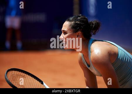 Valencia, Spanien. Juni 2024. Martina Trevisan aus Italien spielt gegen Ann Li aus den USA (nicht abgebildet) während der BBVA Open Internacional of Valencia im Sporting Tennis Valencia. Ann Li aus den USA gewann 2.-6., 6.-3. 6-3 (Foto: Vicente Vidal Fernandez/SOPA Images/SIPA USA) Credit: SIPA USA/Alamy Live News Stockfoto