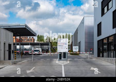 Neder-Over-Heembeek, Belgien, 8. Juni 2024 - Eingang der Brüsseler Abfallentsorgung Bruxelles Propreté am Standort Buda Stockfoto