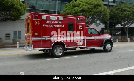 Los Angeles, Kalifornien, USA 12. Juni 2024 Los Angeles Fire Department Sanitäter Truck am 12. Juni 2024 in Los Angeles, Kalifornien, USA. Foto: Barry King/Alamy Live News Stockfoto
