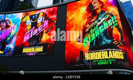Los Angeles, Kalifornien, USA12th June 2024 Cate Blanchett Borderlands Plakatwand am 12. Juni 2024 in Los Angeles, Kalifornien, USA. Foto: Barry King/Alamy Stock Photo Stockfoto
