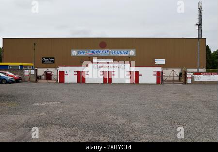 Das Carnegie Fuels Stadium im Glebe Park, Brechin, Heimstadion des Brechin City Football Clubs der Highland League in Schottland. Stockfoto