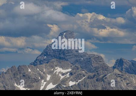 Panorama vom Koblat-Hoehenweg am Nebelhorn zum Hochvogel, 2592m, Allgäuer Alpen, Allgäuer, Bayern, Deutschland Stockfoto