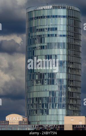 LVR Tower, Kölner Dreieck, Hauptsitz der Europäischen Agentur für Flugsicherheit, EASA und Hyatt Regency Hotel in Deutz, Köln, Nord Stockfoto