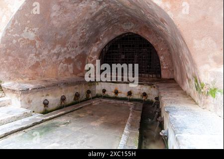 Eine der Attraktionen von Cefalù, Il Lavatoio Medievale, Sizilien, Italieneine der Attraktionen von Cefalù, Il Lavatoio Medievale, Sizilien, Italien Stockfoto