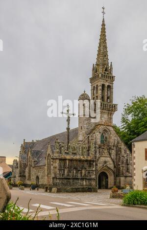 Kalvarienberg Calvaire, Kirche Eglise Notre-Dame-de-Confort de Meilars, Confort-Meilars, Departement Finistere Penn AR Bed, Region Bretagne Breizh, Frankreich *** Calvary Calvaire, Kirche Eglise Notre Dame de Confort de Meilars, Confort Meilars, Departement Finistere Penn AR Bed, Region Bretagne Breizh, Frankreich Stockfoto