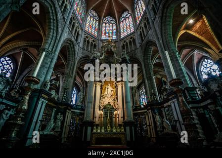 Der beeindruckende Altar der St. Bavo Kathedrale - Gent, Belgien Stockfoto