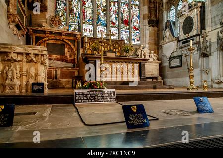 STRATFOED-UPON-AIVON, GROSSBRITANNIEN - 15. SEPTEMBER 2014: Dies ist die Begräbnisstätte des berühmten Schriftstellers und Dramatikers William Shakespeare in der Kirche. Stockfoto