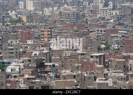 Blick auf Kairo, die überfüllte Hauptstadt Ägyptens, eine weitläufige Metropole am Nil in Nordafrika Stockfoto