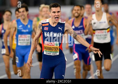 Jakob Ingebrigtsen aus Norwegen feiert nach dem 1500-m-Finale der Leichtathletik-Europameisterschaft im Olimpico-Stadion in Rom (Italien) am 12. Juni 2024. Jakob Ingebrigtsen gewann die Goldmedaille als erster. Stockfoto