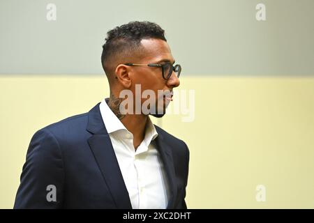 Jerome BOATENG, im Verhandlungssaal, Einzelbild,angeschnittenes Einzelmotiv,Portraet,Portrait,Porträt. Berufungsverfahren am 14.06.2024, Landgericht München I: Strafverfahren gegen Jerome Boateng wegen des Verdachts der vorsaetzlichen Koerperverletzung *** Jerome BOATENG, im Gerichtssaal, Einzelbild, zugeschnittenes Einzelmotiv, Porträt, Porträt, Porträt-Berufungsverfahren am 14. 06 2024, Landgericht München I Strafverfahren gegen Jerome Boateng wegen Verdacht auf vorsätzlichen Körperschaden Stockfoto