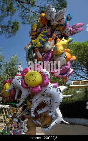 Straßenmärkte im Freien, Gardasee, Lombardei, Italien Stockfoto