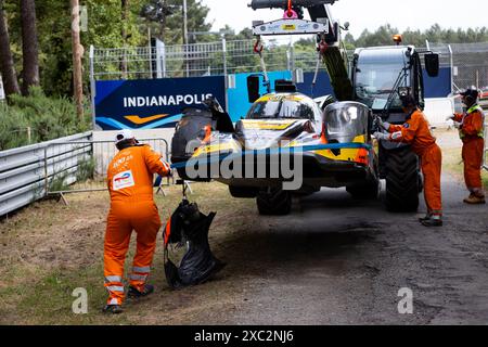 Le Mans, Frnce, 13.06.2024, Marshalls 65 SALES Rodrigo (usa), BECHE Mathias (SWI), HUFFAKER Scott (usa), Panis Racing, Oreca 07 - Gibson #65, LMP2 pro/AM, während des Free Practice 3 der 2024 24 Stunden von Le Mans, 4. Runde der FIA Langstrecken-Weltmeisterschaft 2024, auf dem Circuit des 24 Heures du Mans, am 13. Juni 2024 in Le Mans, Frankreich - Foto Joao Filipe/DPPI Credit: DPPI Media/Alamy Live News Stockfoto