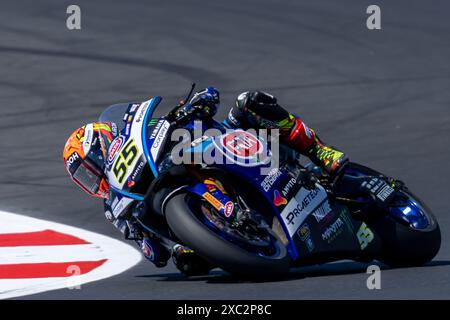 Misano, Italien. Juni 2024. Andrea Locatelli (ITA) Yamaha YZF R1, Pata Prometeon Yamaha während der FIM Superbike World Championship Pirelli Emilia-Romagna Round auf Misano World Circuit, Misano Adriatico, Italien am 14. Juni 2024 während der SBK - Pirelli Emilia-Romagna Round, World Superbike - SBK Rennen in Misano, Italien, 14. Juni 2024 Credit: Unabhängige Fotoagentur/Alamy Live News Stockfoto